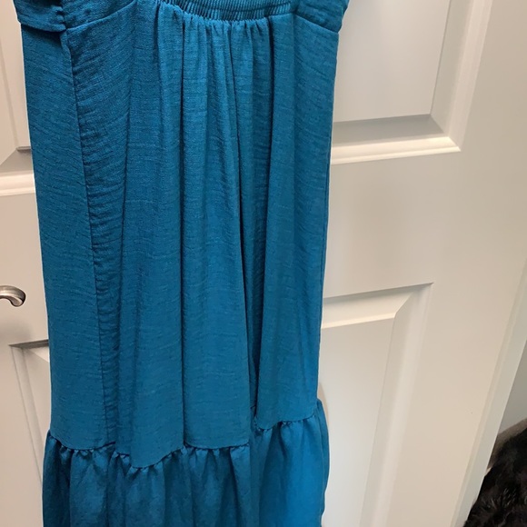 Beautiful Teal adjustable strap dress - Picture 8 of 9